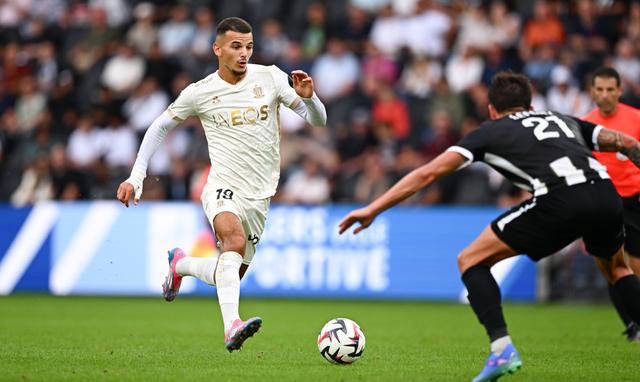 开云体育-Faker遭遇五连败，巴黎圣日耳曼教练面临压力！的简单介绍