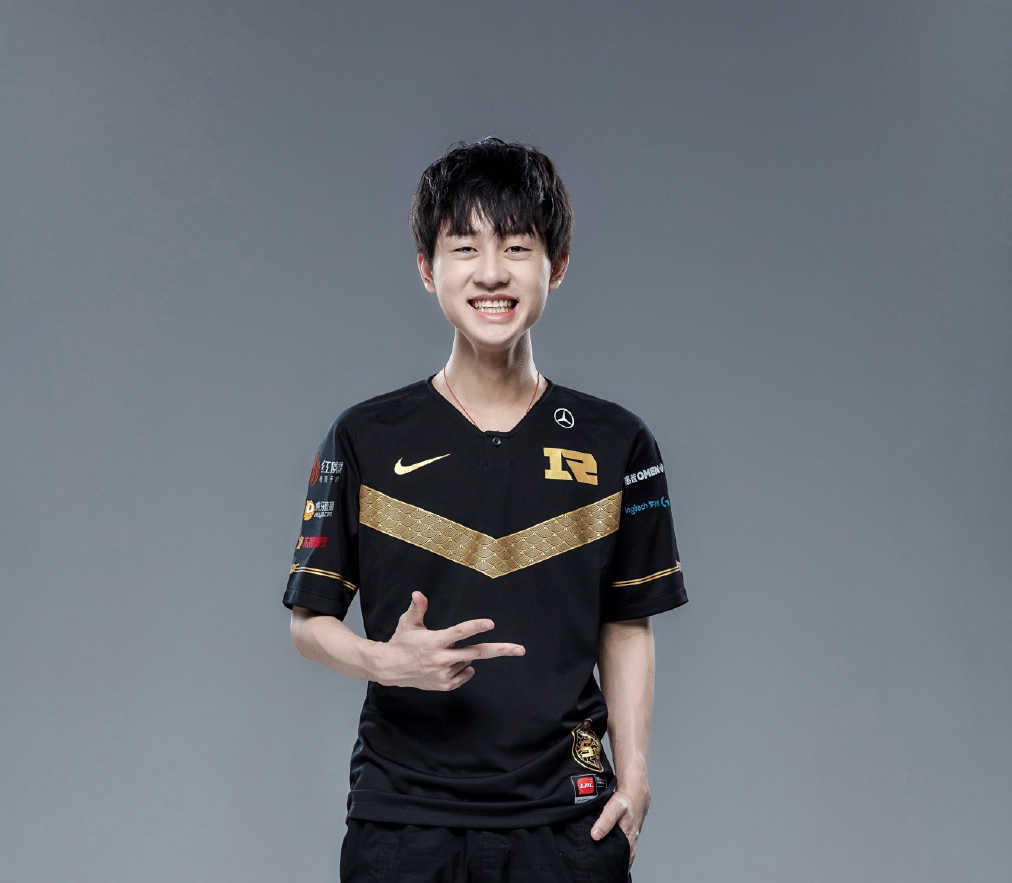 开云-Uzi新星回归赛场表现惊艳，勇士未来可期！的简单介绍